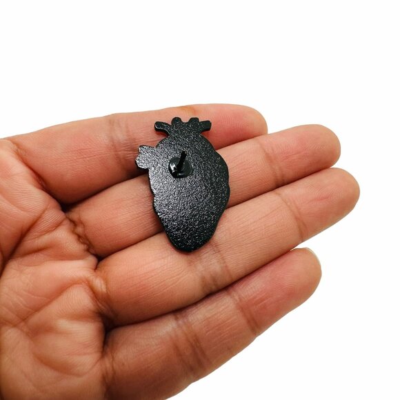 🤩Anatomical Heart Shaped Pin Badges Vangoh Starry Night Gift Enamel Brooch🤩 - Picture 3 of 6